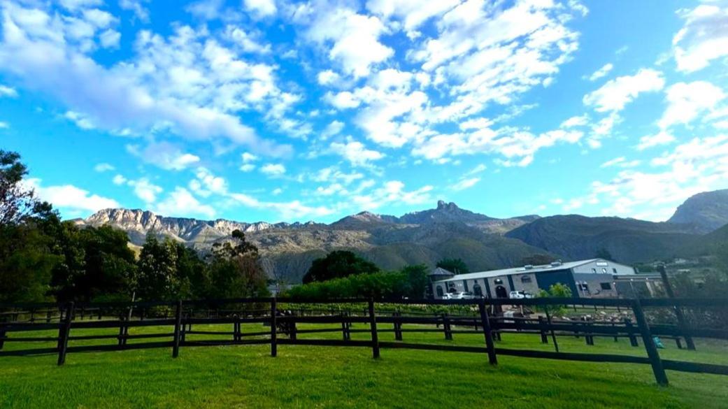 Oaksrest Vineyards Guest Farm Hotel Ladismith Exterior foto