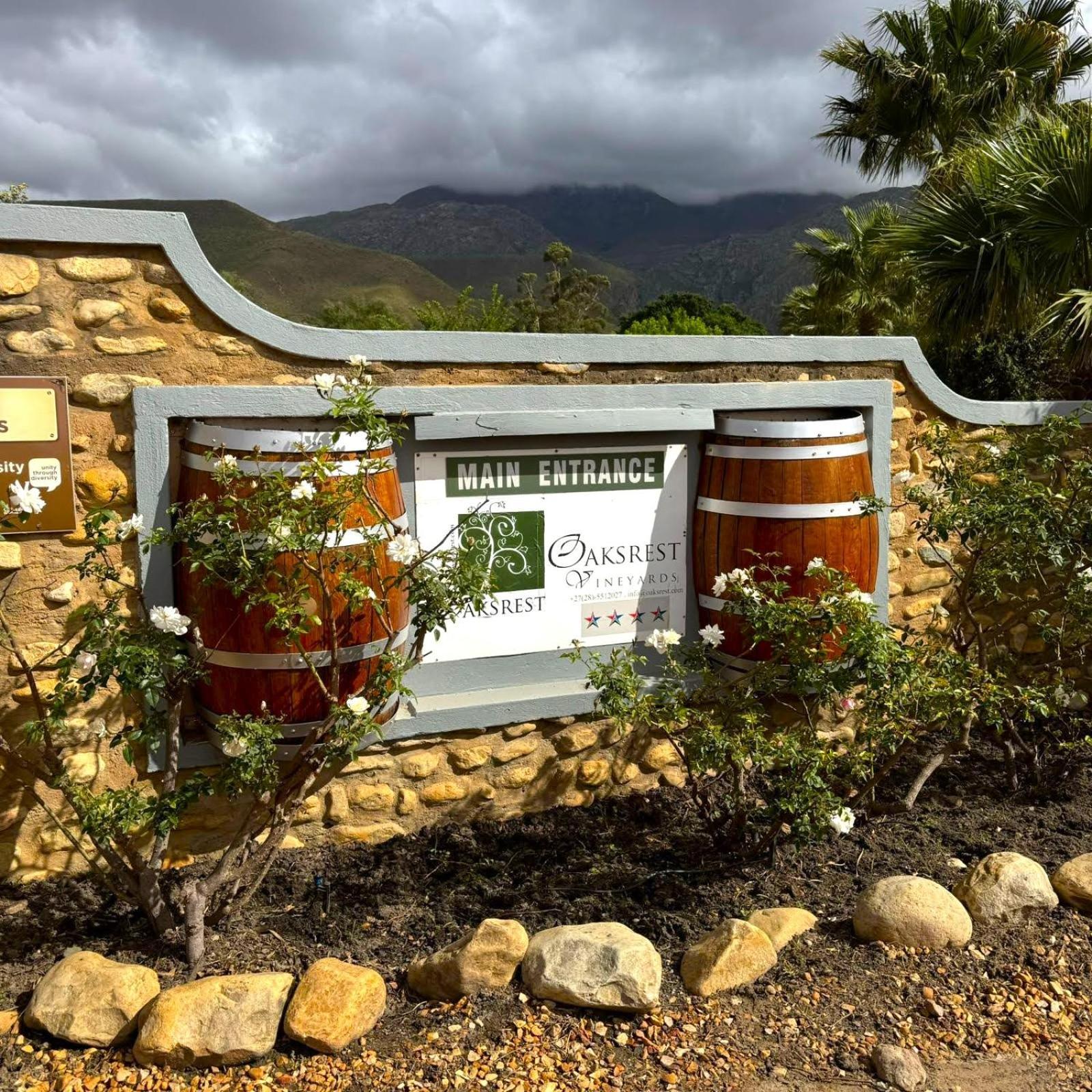 Oaksrest Vineyards Guest Farm Hotel Ladismith Exterior foto