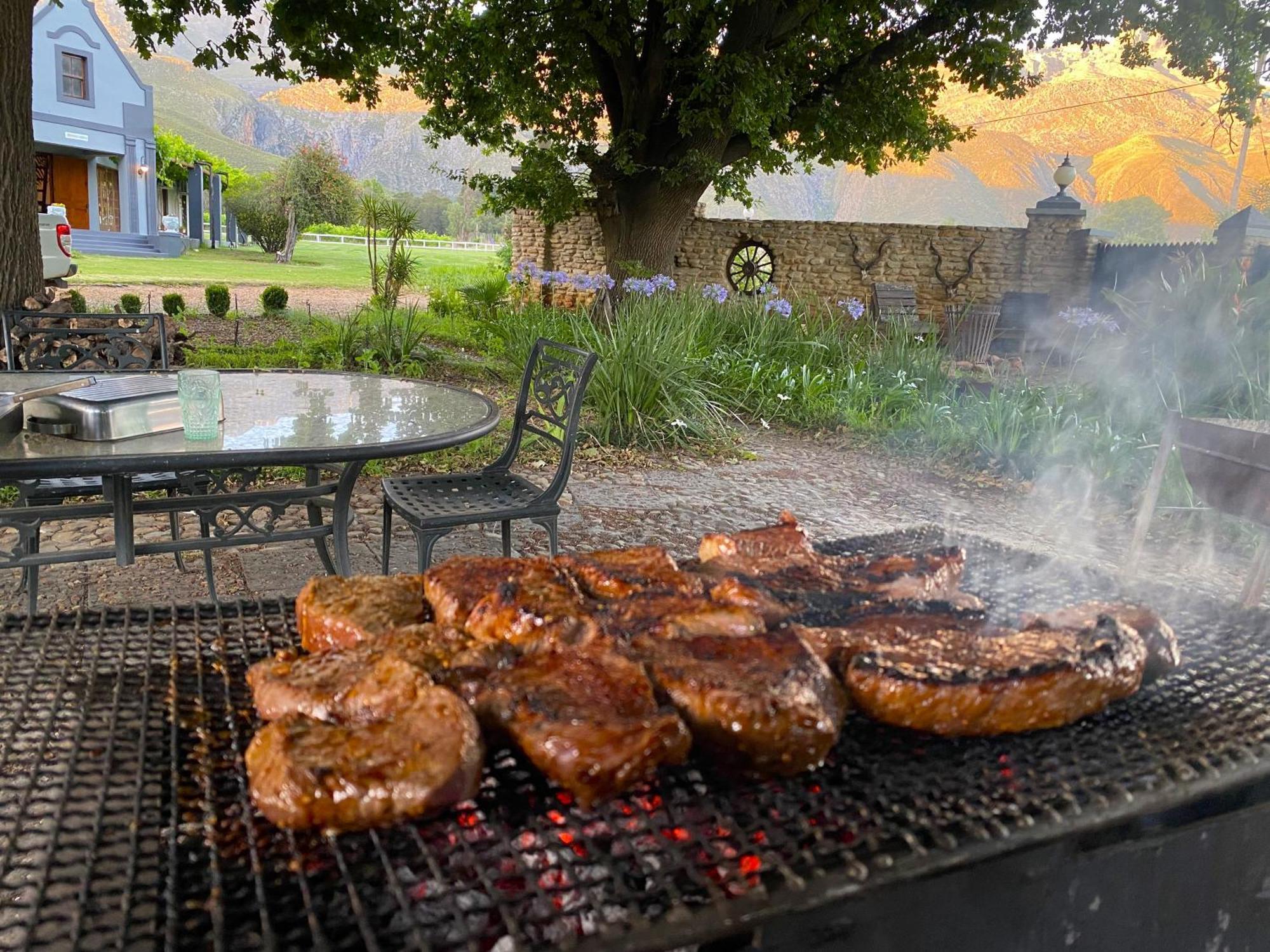 Oaksrest Vineyards Guest Farm Hotel Ladismith Exterior foto